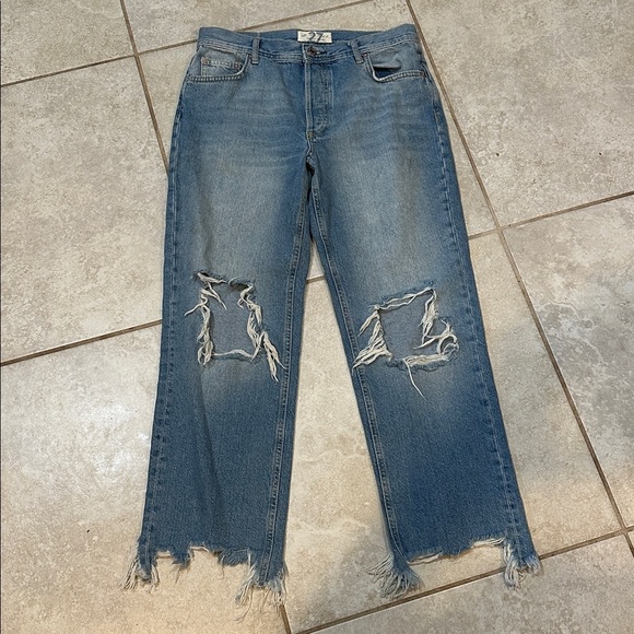 Free People Maggie Straight Ankle Crop Destroyed Jeans 27 Chewed Hem - Picture 2 of 7